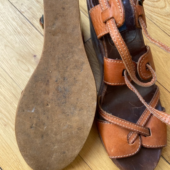 A.P.C Wedge - Picture 3 of 3